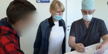 В клиниках СамГМУ провели третью трансплантацию почки методом лапароскопии 17-летнему пациенту