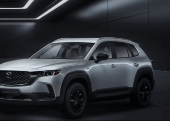 Mazda возобновила официальные продажи в России