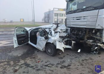 У въезда на платную дорогу в Самарской области произошло массовое ДТП с грузовиком