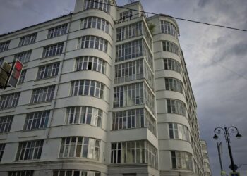 В правительстве Самарской области просят снять с торгов «Дом промышленности»