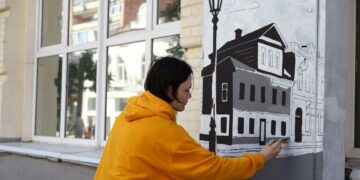 В Самаре на улице Ленинградской появились стрит-арт картины