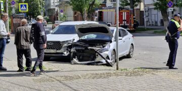 В Самаре двое пострадали в ДТП двух иномарок