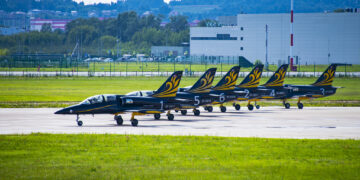 В Самарской области 10 и 11 мая состоятся авиашоу группы высшего пилотажа «Русь»