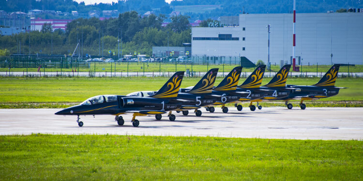 Пилотажная группа Русь, фото: russ-pilot.ru