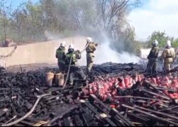 В Самаре потушили пожар площадью более 150 квадратных метров