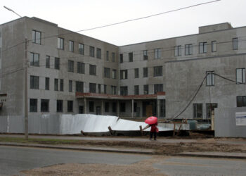 Детская поликлиника в Самаре рискует повторить сценарий многострадальной «Клиники сердца»