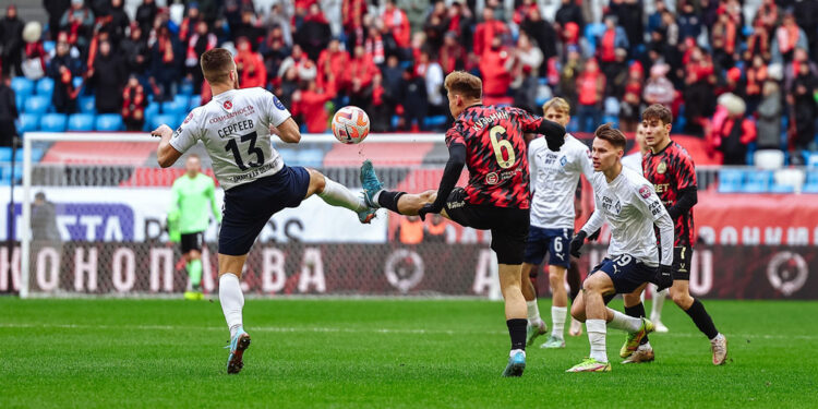 Футболисты «Акрона» план на сезон выполнили, «Крыльев Советов» — нет