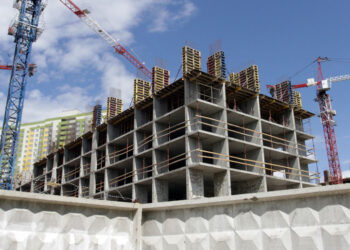 Тольяттинский бизнесмен Александр Котляр заходит в строительный сектор