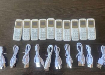 Адвокат пытался пронести в самарский следственный изолятор 10 мобильников и провода