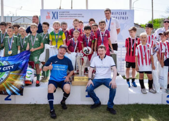 Юные футболисты со всего региона и из ЛНР поборолись за трофей «Самарского Стройфарфора»