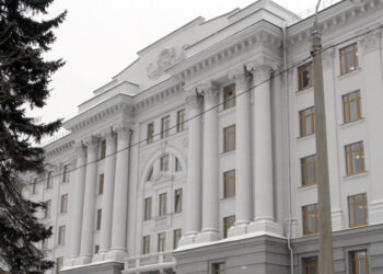 Фирма, не чуждая самарскому миллиардеру Островскому, провалила налоговую оптимизацию