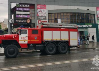 В Самаре утром 20 июня горел ТЦ «Орбита» в Кировском районе