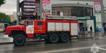 В Самаре утром 20 июня горел ТЦ «Орбита» в Кировском районе