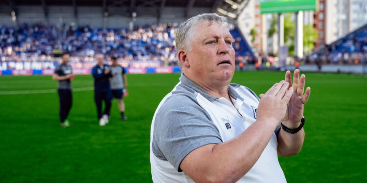 Футбольный клуб «Крылья Советов» ушел в межсезонье без тренера и спонсора