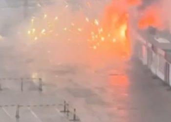 В Самаре 26 июня горел киоск с пиротехникой