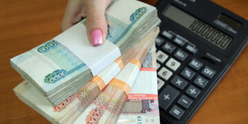 Участь финансистки, ставшей крайней в схемах самарского миллиардера Островского, смягчили