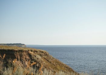 По три пляжа в Новокуйбышевске и Тольятти названы непригодными для купания