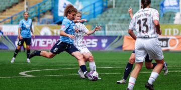 Футболистки «Крыльев Советов» пустили под откос «Локомотив»