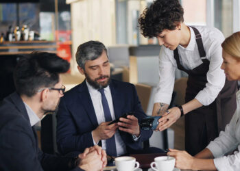 Сбер запустил сервис для автоматизации ресторанного бизнеса