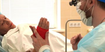 Клиники СамГМУ стали вторыми в мире, применив новую хирургическую технологию