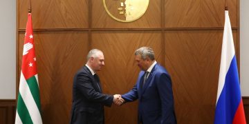 Глава Самары Иван Носков и президент Республики Абхазия Бадра Гунба провели переговоры