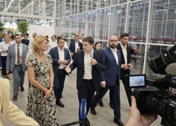 Площадку компании «Транспорт Будущего» в Тольятти посетила глава Минсельхоза РФ Оксана Лут