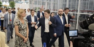 Площадку компании «Транспорт Будущего» в Тольятти посетила глава Минсельхоза РФ Оксана Лут