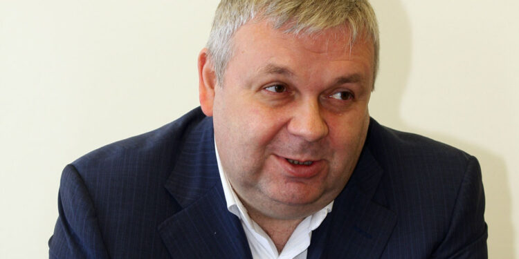 Убытки СЗ «Экран» позволили Алексею Леушкину снова удержать контроль над заводом