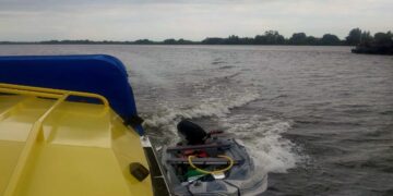 В Самарской области спасли мужчину, терпевшего бедствие на надувной лодке