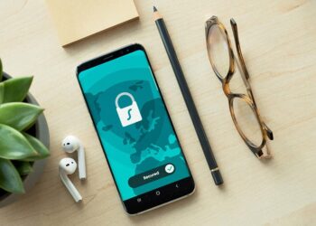 Эксперты ВТБ отметили удвоение спроса на страхование от мошенничества