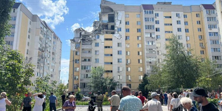 Взрыв газа произошел в 10-этажном доме в Саратове, фото: t.me/sarprok