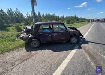 В Самарской области 90-летний водитель вазовской «классики» устроил ДТП на трассе