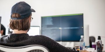 Директор «Башвзрывтехнологий» снова занялся компьютерным обеспечением