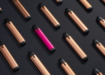 Самарские бизнесмены ответят за массовый выпуск контрафактной жидкости для вейпов