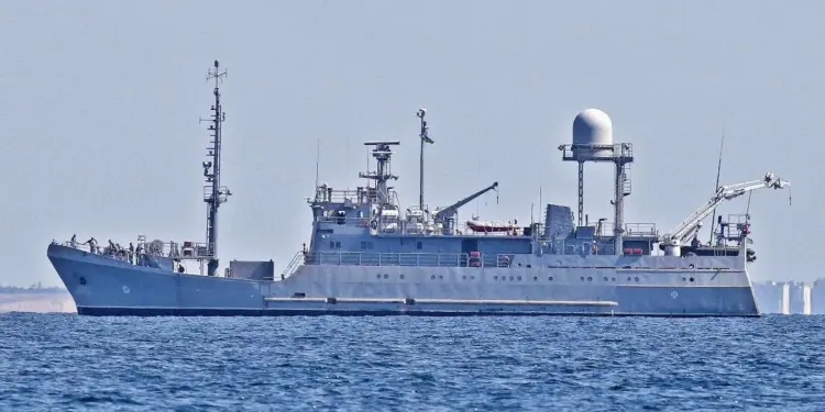 Разведовательный корабль ВМС Украины "Симферополь", фото: соцсети
