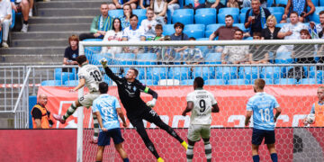 «Крылья Советов» и «Акрон» синхронно потеряли очки в чемпионате России