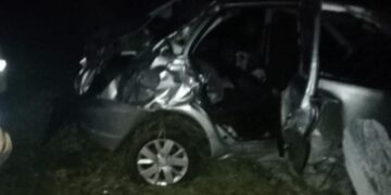 В Самарской области 22 августа спасли двух человек из перевернувшийся «Гранты»