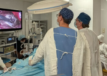 Самарские врачи освоили уникальные операции на щитовидной железе, не оставляющие шрамов