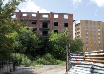 Самарскому университету придется искать десятки миллионов на демонтаж недостроя