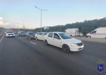 В Самаре в массовом ДТП пострадали пять человек