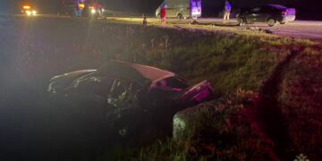 В Самарской области вечером 24 августа в ДТП погиб мужчина, менявший колесо авто