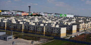 Замглавы ДУИ Самары влетел в уголовное дело за скупку квартир в Крутых Ключах