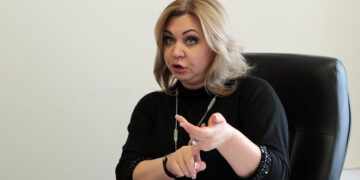 Экс-глава самарского Института регразвития получала вторую зарплату не просто так