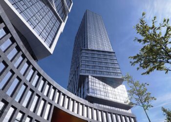 В Самаре возвели все этажи модного небоскреба