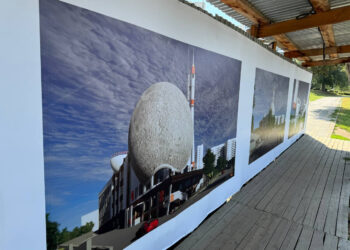 В Самаре проект строительства музея «Самара Космическая» появился на ограждении объекта