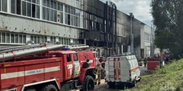 Под Самарой 19 августа загорелся цех по производству полиэтиленовой пленки