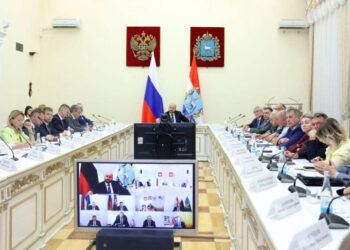 Как самарский губернатор отправлял в отставку правительство и увольнял клявлинского главу