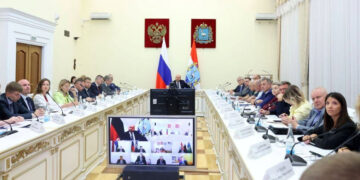 Как самарский губернатор отправлял в отставку правительство и увольнял клявлинского главу