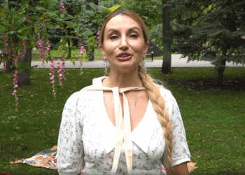 В Самаре жены участников СВО, воспитанники детского центра и ветеран труда обратились к Путину