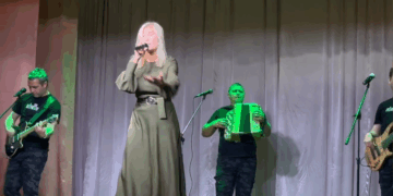 Вика Цыганова 27 сентября выступила перед ранеными в госпитале в Самаре